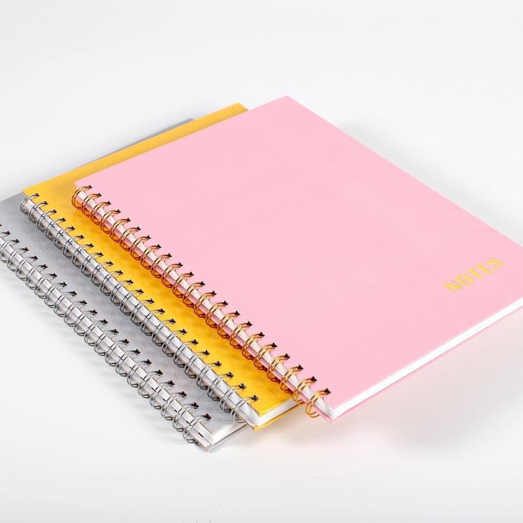 Cuaderno de espiral de tamaño A4