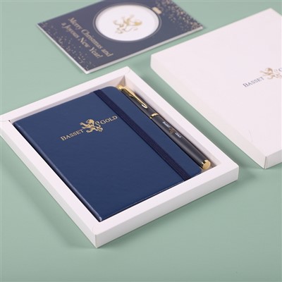 Pluma y diario personalizados