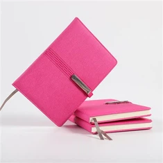 Diario de cuero rosa